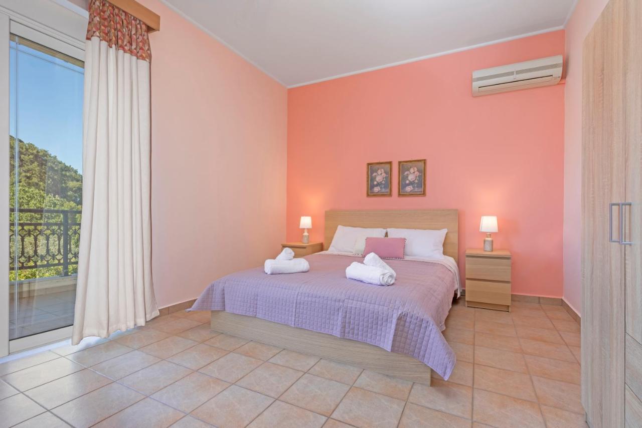 הוילה איקסיה Lina'S Amazing House In Ialysos מראה חיצוני תמונה